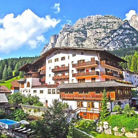 Hotel Dolomiti La Villa  Extérieur photo