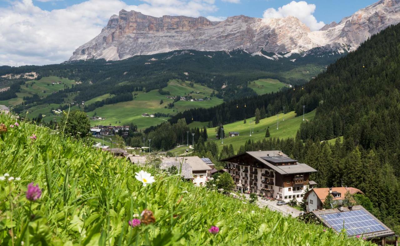 Hotel Dolomiti La Villa  Extérieur photo